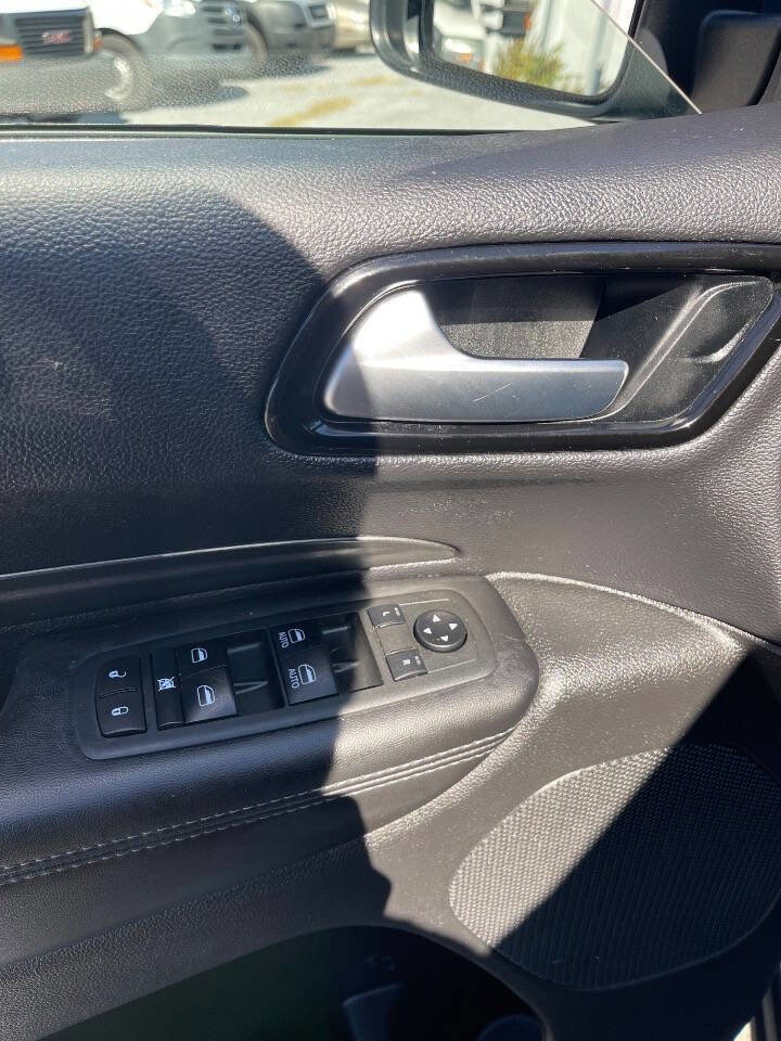 Used 2021 Dodge Durango SXT image 22