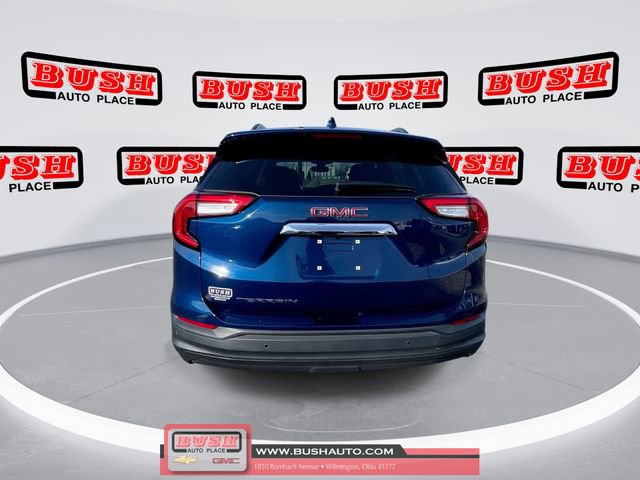 Used 2023 GMC Terrain SLE w/ Driver Convenience Package image 9