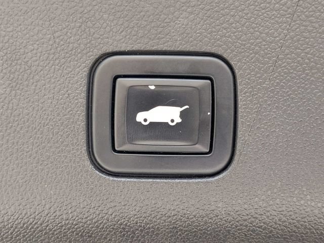 Used 2021 Chevrolet Tahoe RST AWD/4WD image 14