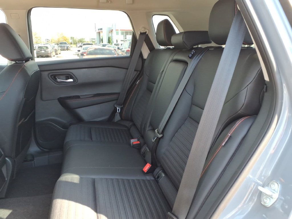New 2027 Nissan Rogue SV w/ Rock Creek Premium Package AWD/4WD image 35
