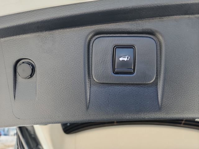 Used 2023 Nissan Murano SL w/ SL Moonroof Package AWD/4WD image 16