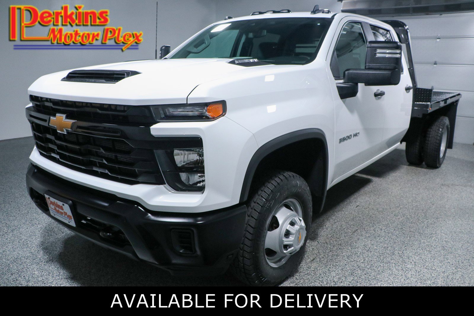 Used 2024 Chevrolet Silverado 3500 W/T AWD/4WD image 1