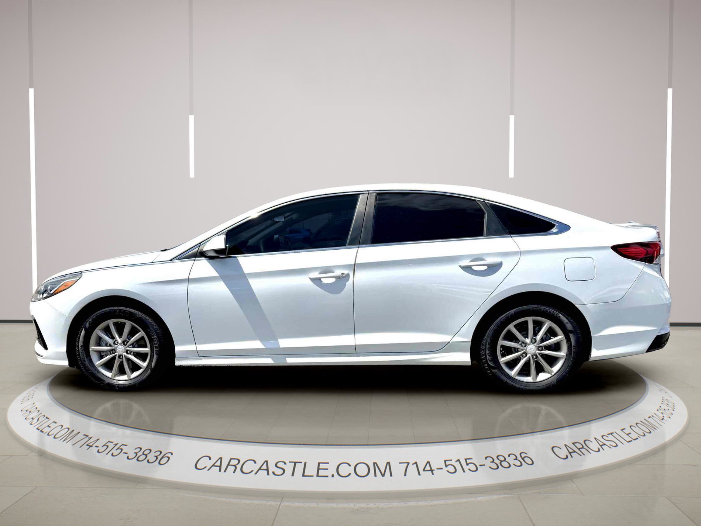 Used 2018 Hyundai Sonata SE FWD image 2