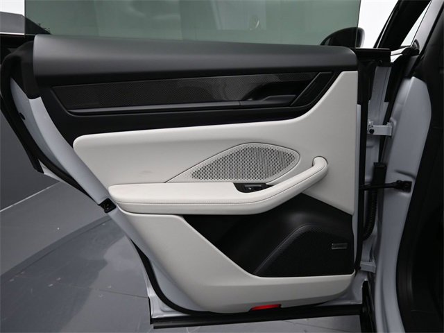 New 2025 Porsche Macan Turbo Electric image 21