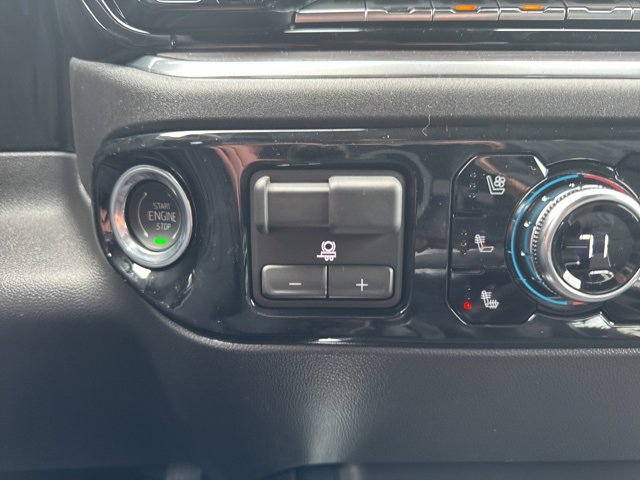 New 2026 GMC Sierra 1500 SLT image 5