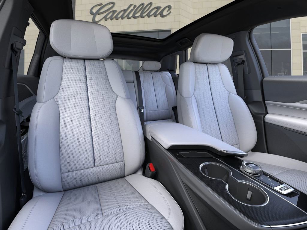 New 2026 Cadillac Lyriq Luxury image 16