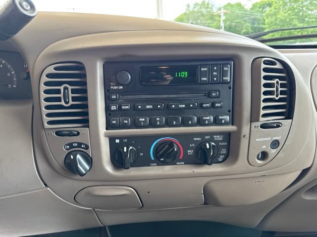 Used 2002 Ford F150 XLT AWD/4WD image 14