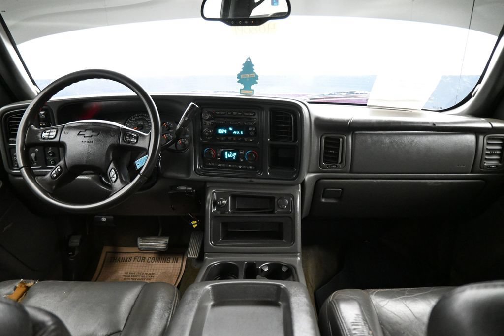 Used 2005 Chevrolet Silverado 2500 LT w/ Heavy-Duty Power Package AWD/4WD image 13