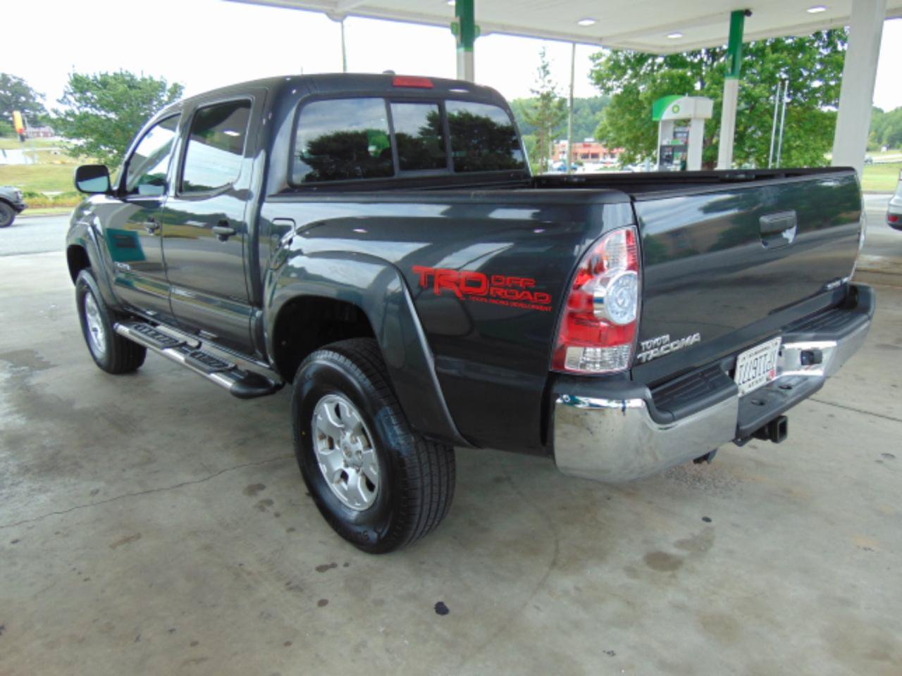Used 2010 Toyota Tacoma 4x4 Double Cab image 13