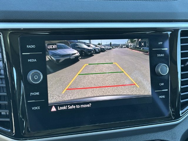 Used 2023 Volkswagen Atlas SE w/ Panoramic Sunroof Package AWD/4WD image 15