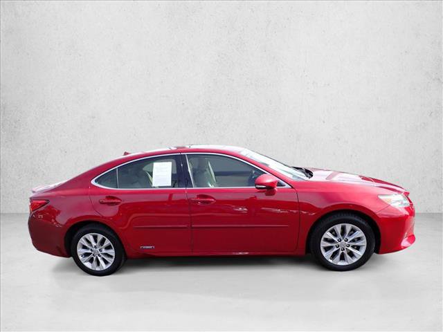 Used 2014 Lexus ES 300h w/ Luxury Package w/Bamboo Trim image 5