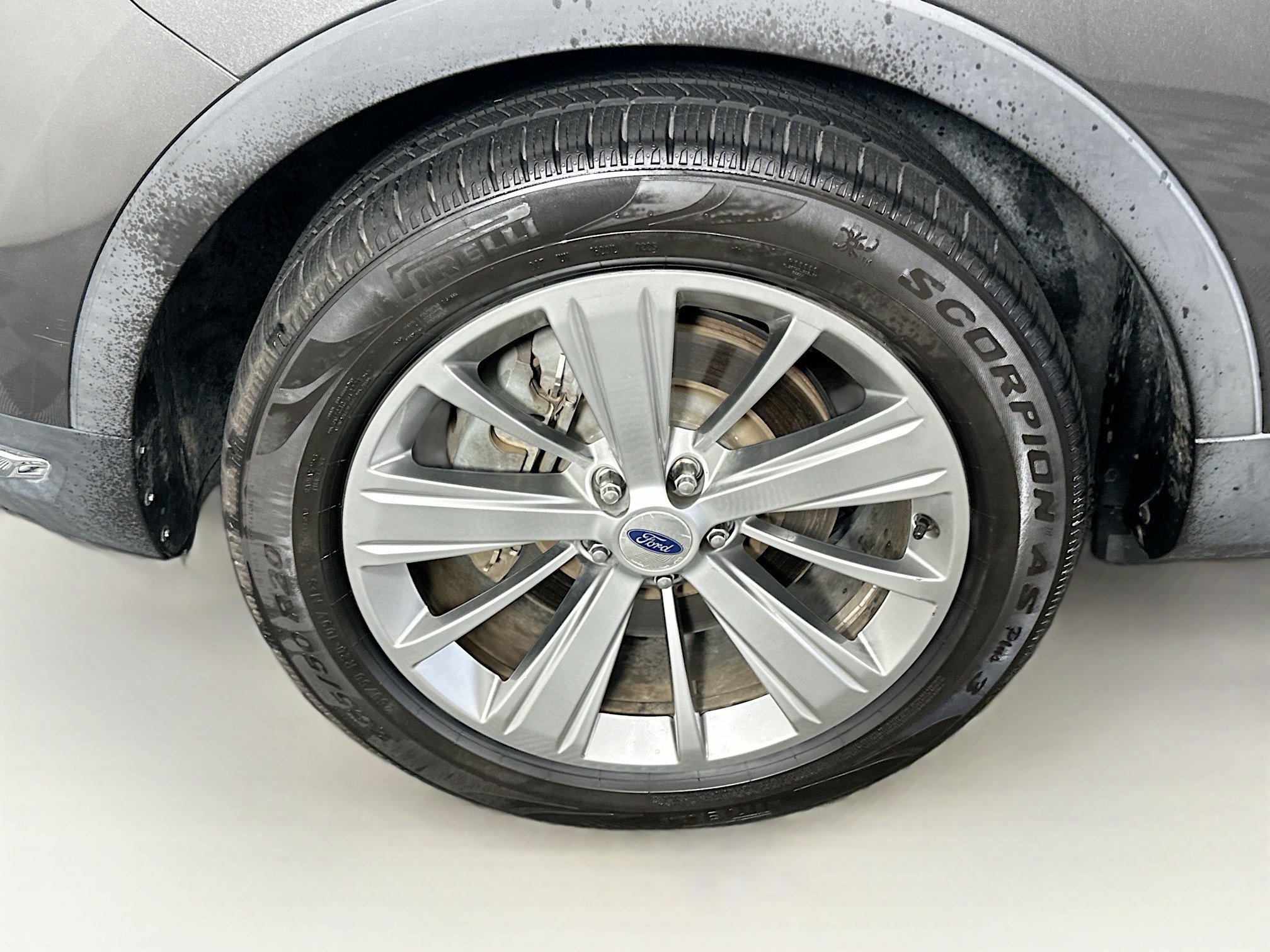 Used 2018 Ford Explorer Limited FWD image 11