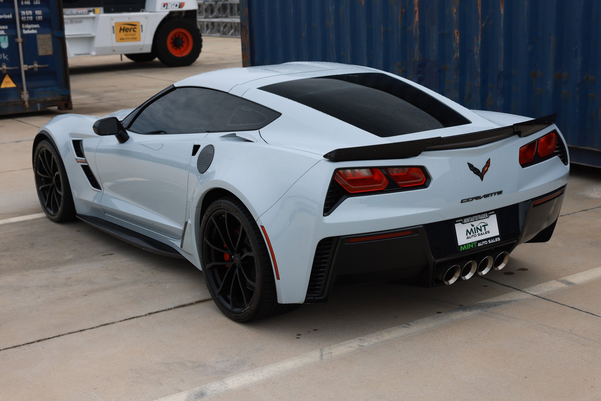 Used 2019 Chevrolet Corvette Grand Sport w/ Carbon Flash Badge Package RWD image 8