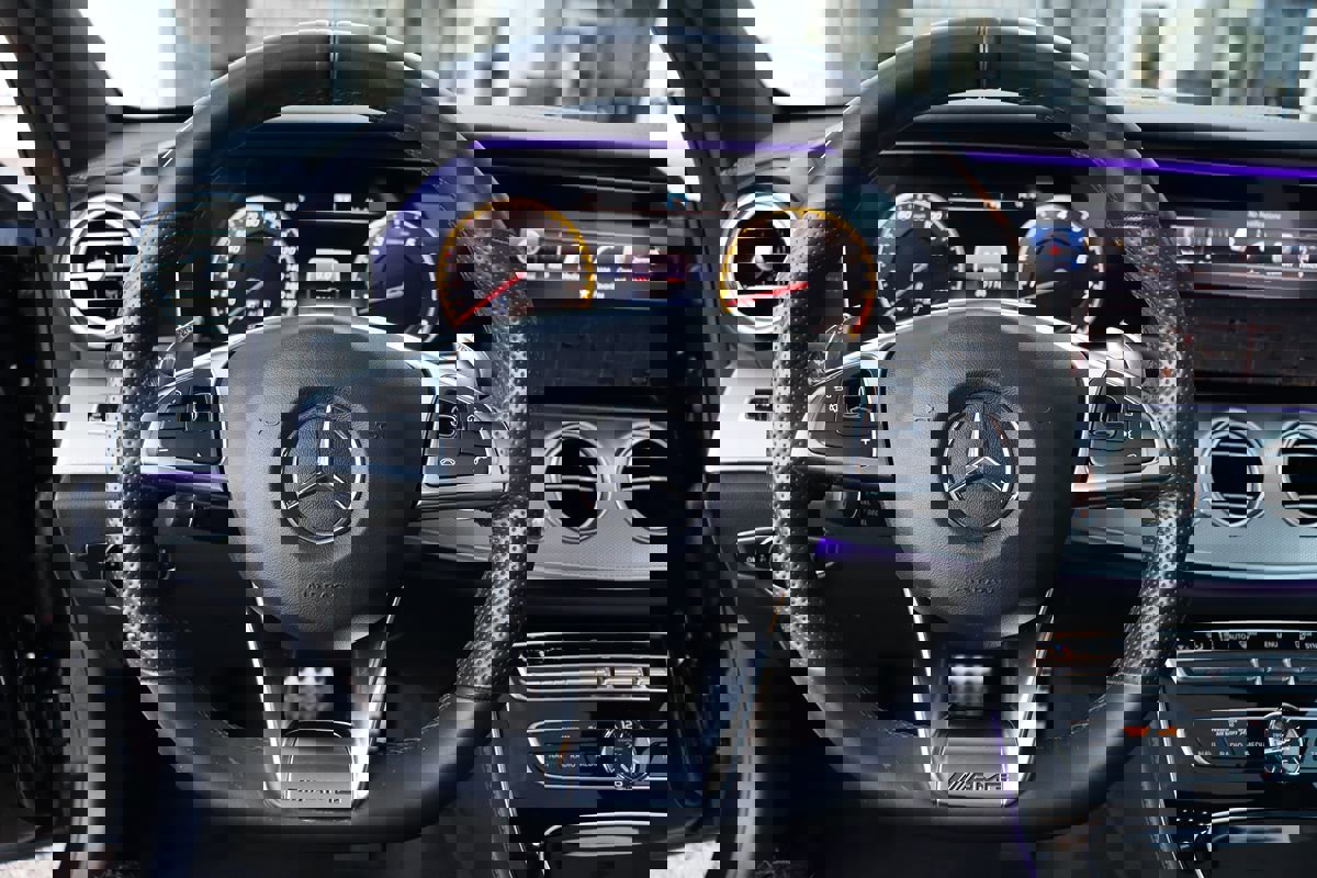 Used 2018 Mercedes-Benz E 63 AMG S image 21