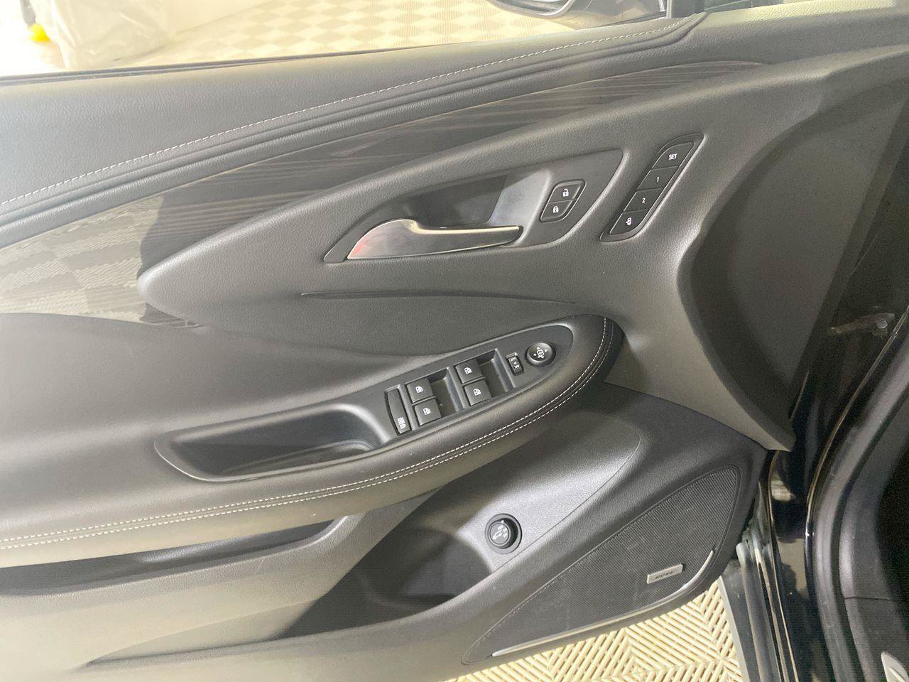 Certified 2020 Buick Envision Premium AWD/4WD image 14