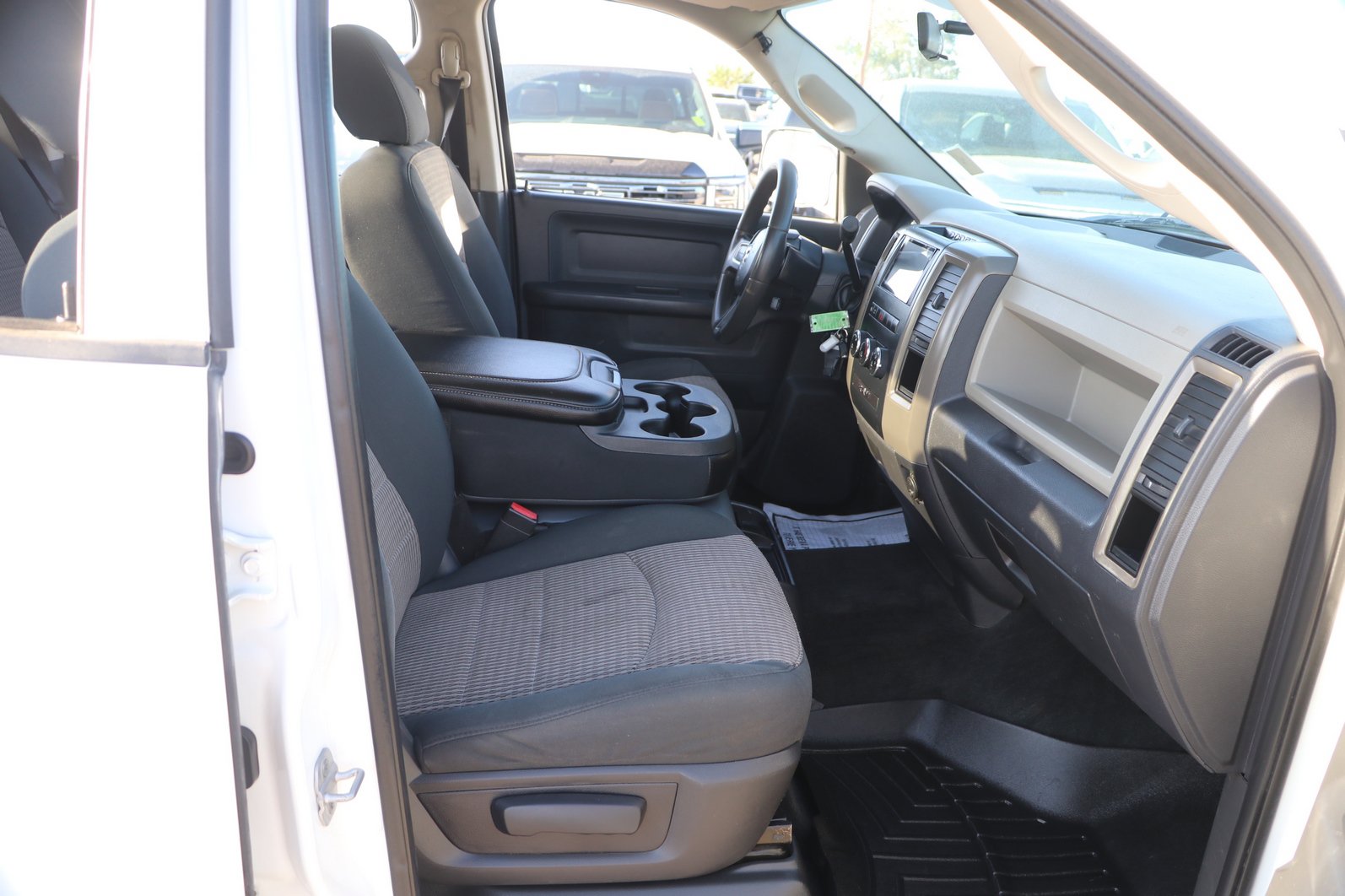 Used 2011 RAM 3500 ST w/ ST Popular Equipment Group RWD image 31