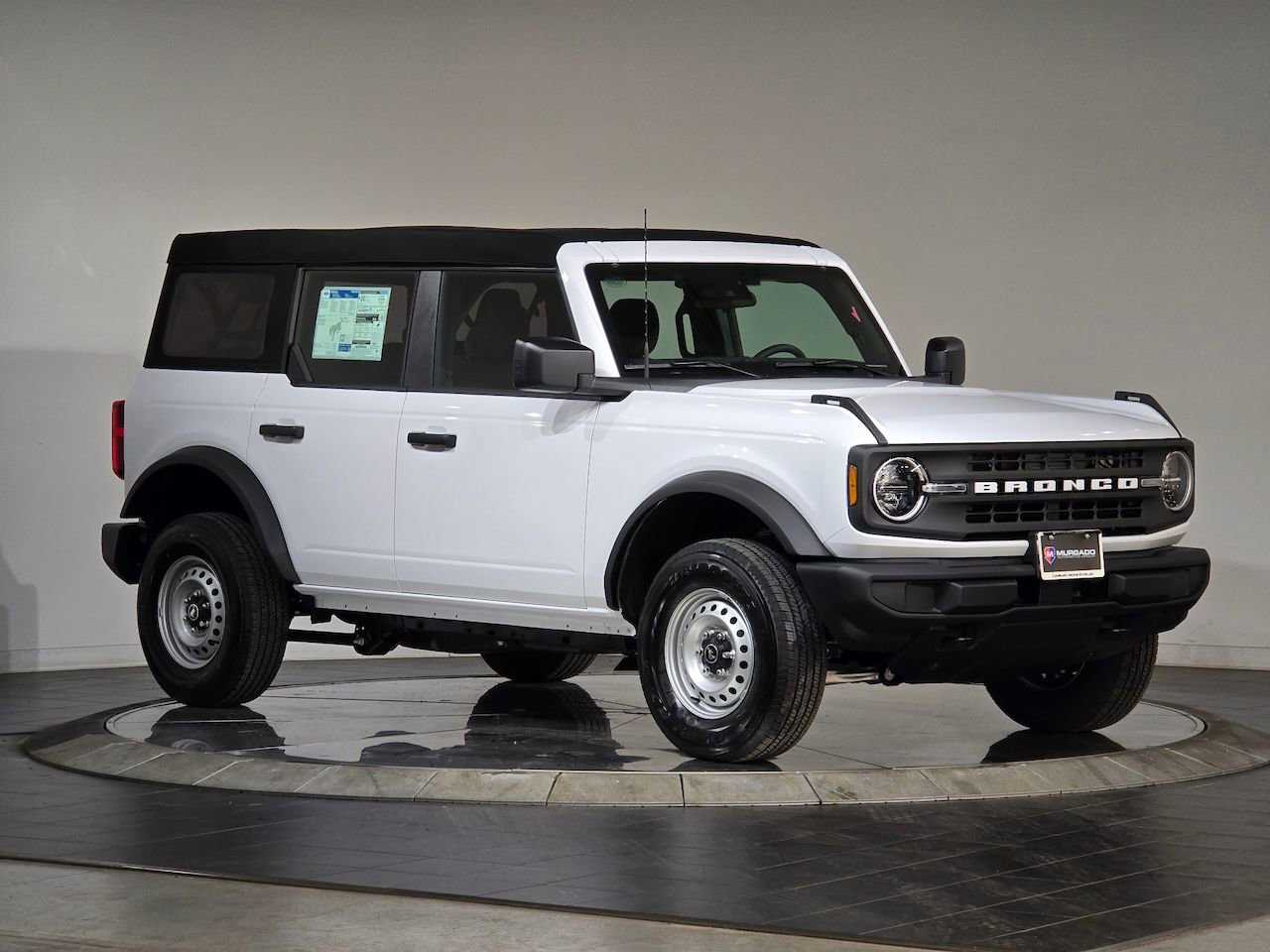 New 2025 Ford Bronco Base image 2