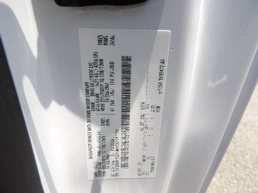 Used 2017 Ford F550 2WD Regular Cab Super Duty image 50
