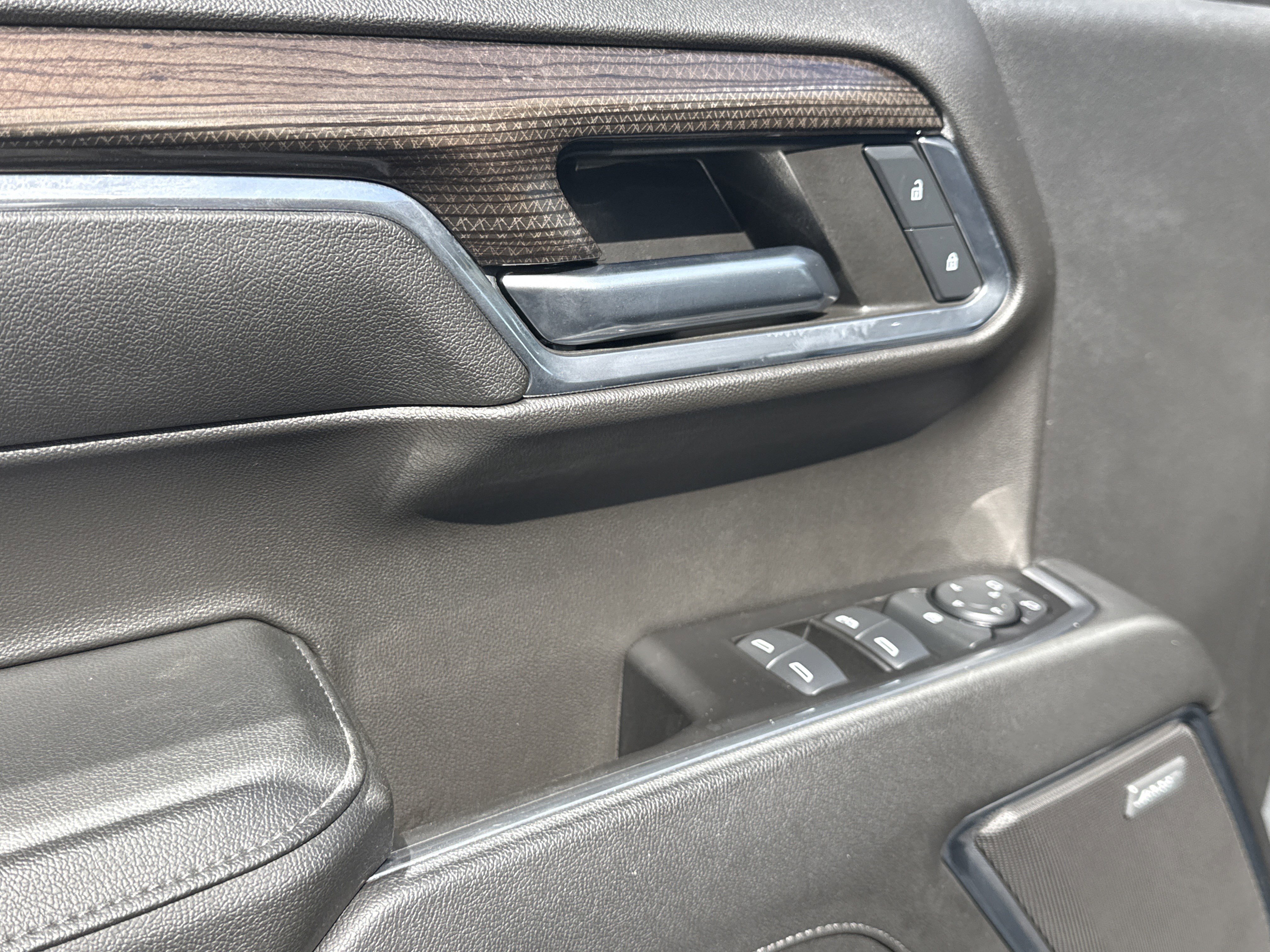 Used 2024 Chevrolet Silverado 1500 RST AWD/4WD image 15