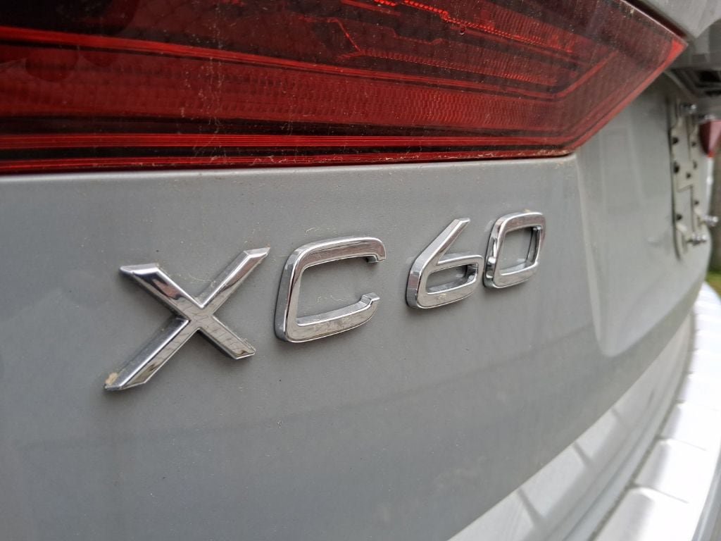 New 2026 Volvo XC60 T8 Ultra w/ Protection Package Premier AWD/4WD image 7