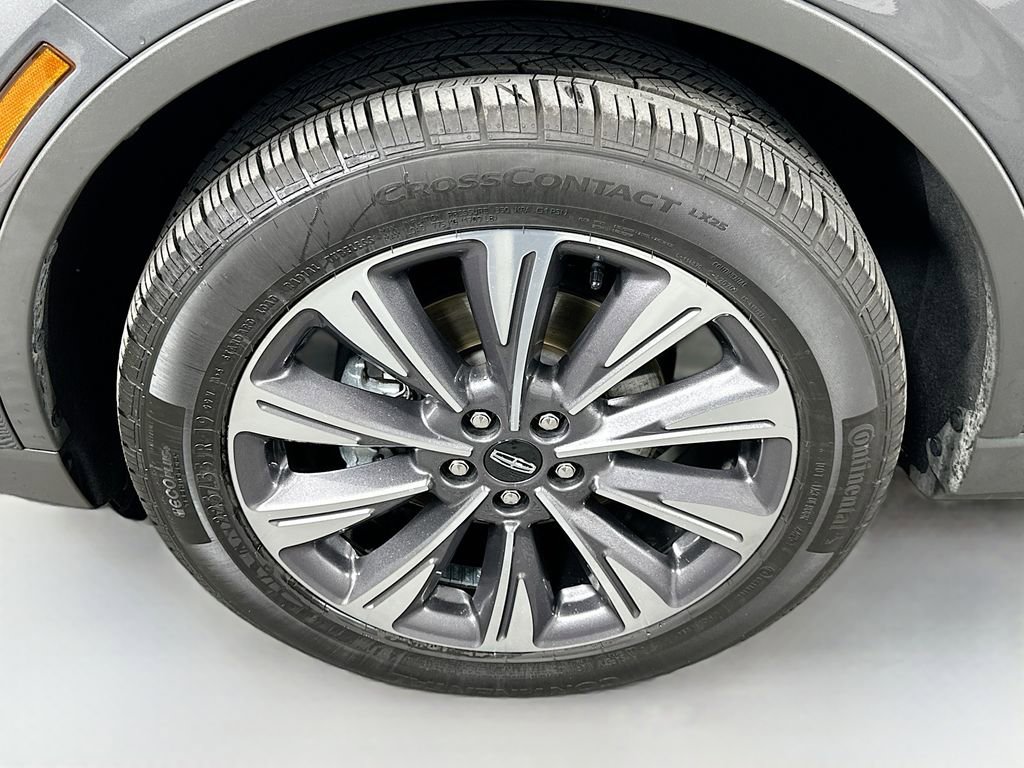 Used 2022 Lincoln Corsair Reserve w/ Elements Package FWD image 32