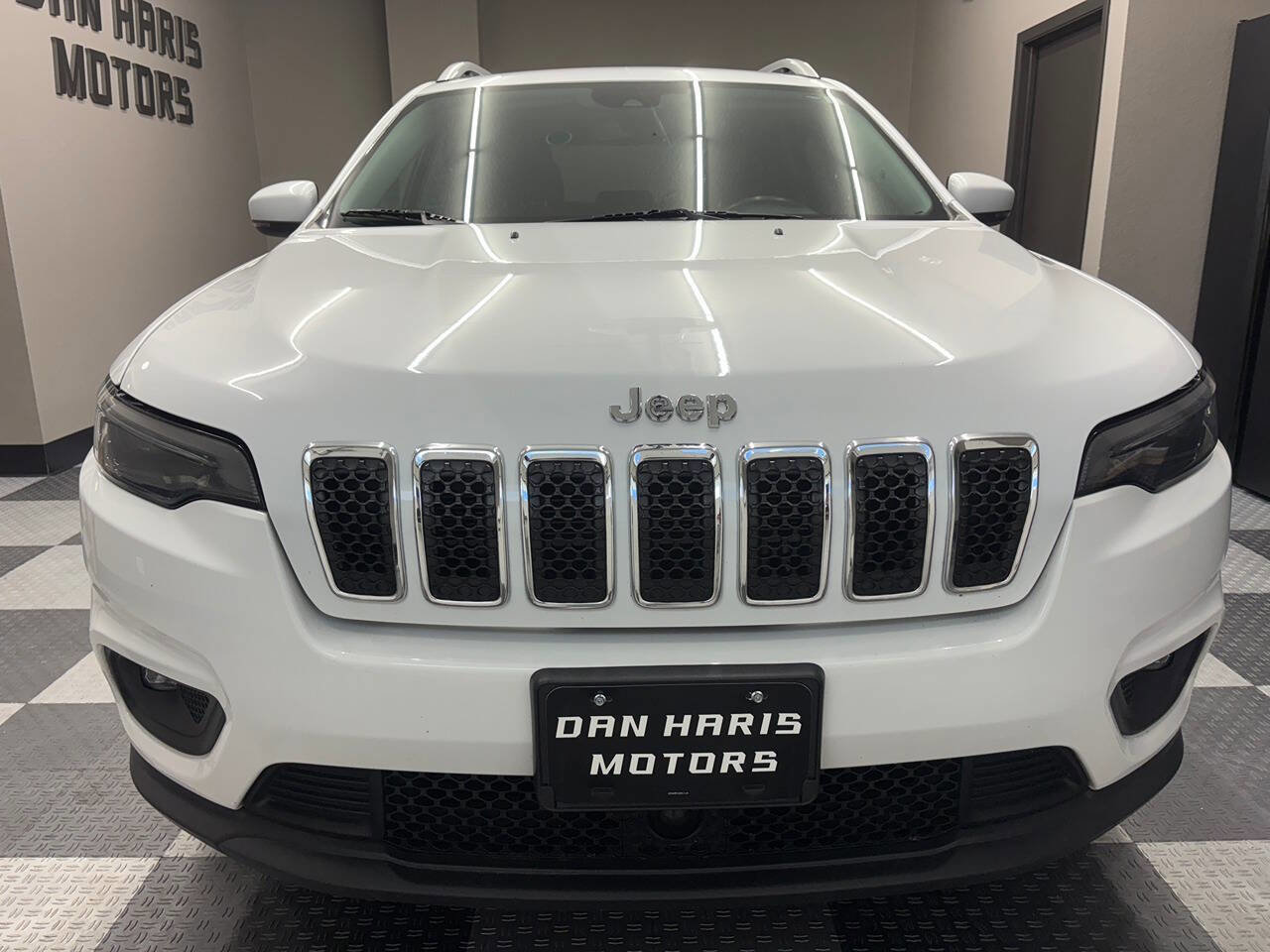 Used 2021 Jeep Cherokee Latitude Lux AWD/4WD image 3