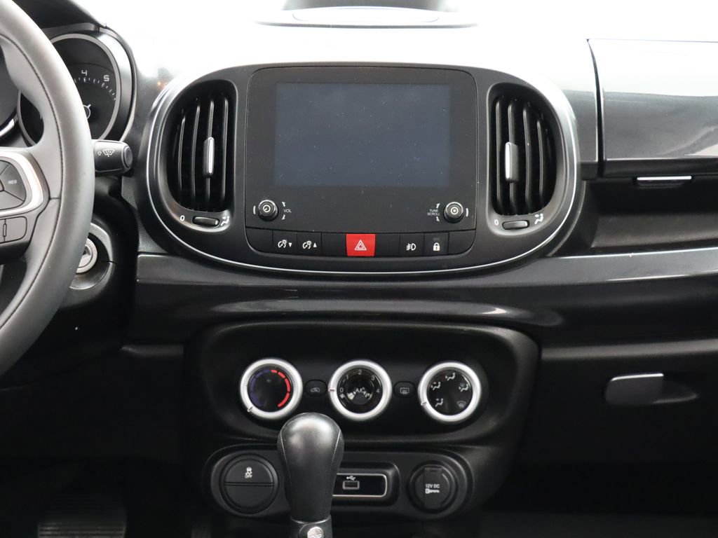 Used 2019 FIAT 500L Trekking FWD image 21
