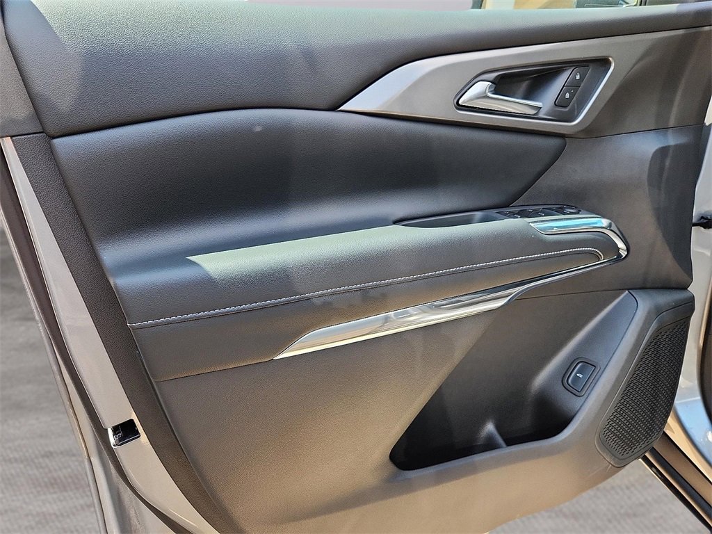 New 2026 Chevrolet Traverse LT w/ LPO, Floor Liner Package image 22