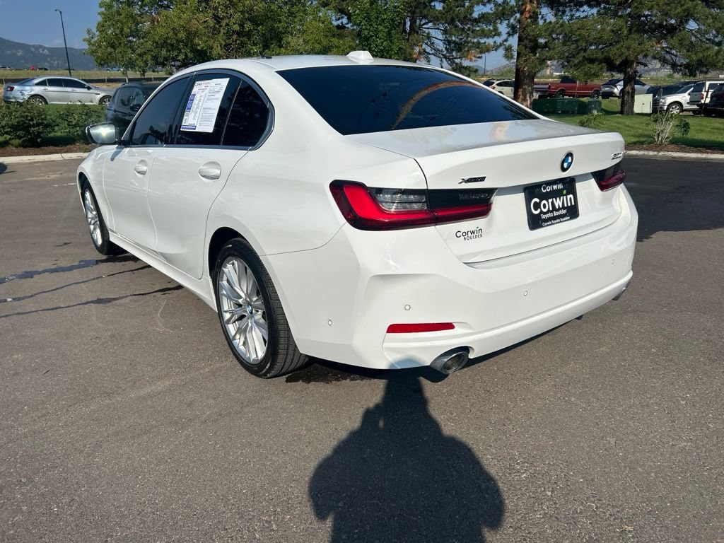 Used 2024 BMW 330i xDrive Sedan w/ Convenience Package AWD/4WD image 5