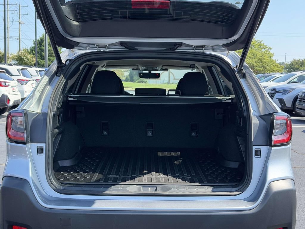 Certified 2025 Subaru Outback Premium AWD/4WD image 14