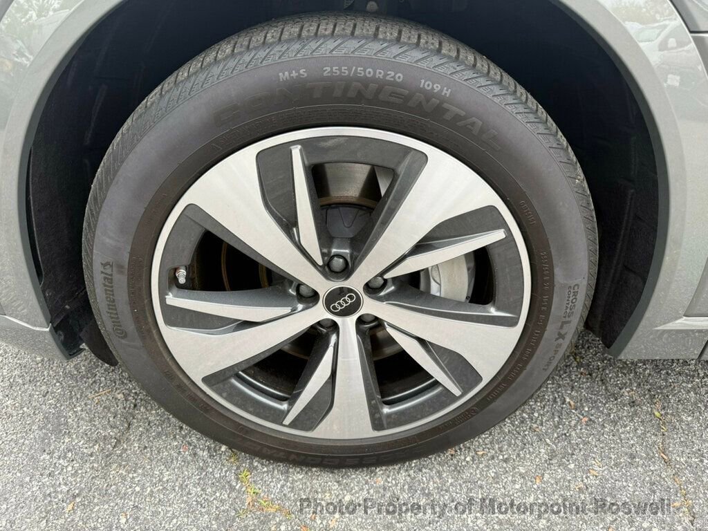 Used 2024 Audi Q8 e-tron Premium AWD/4WD image 24