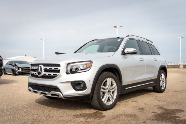 Used 2023 Mercedes-Benz GLB 250 4MATIC image 3