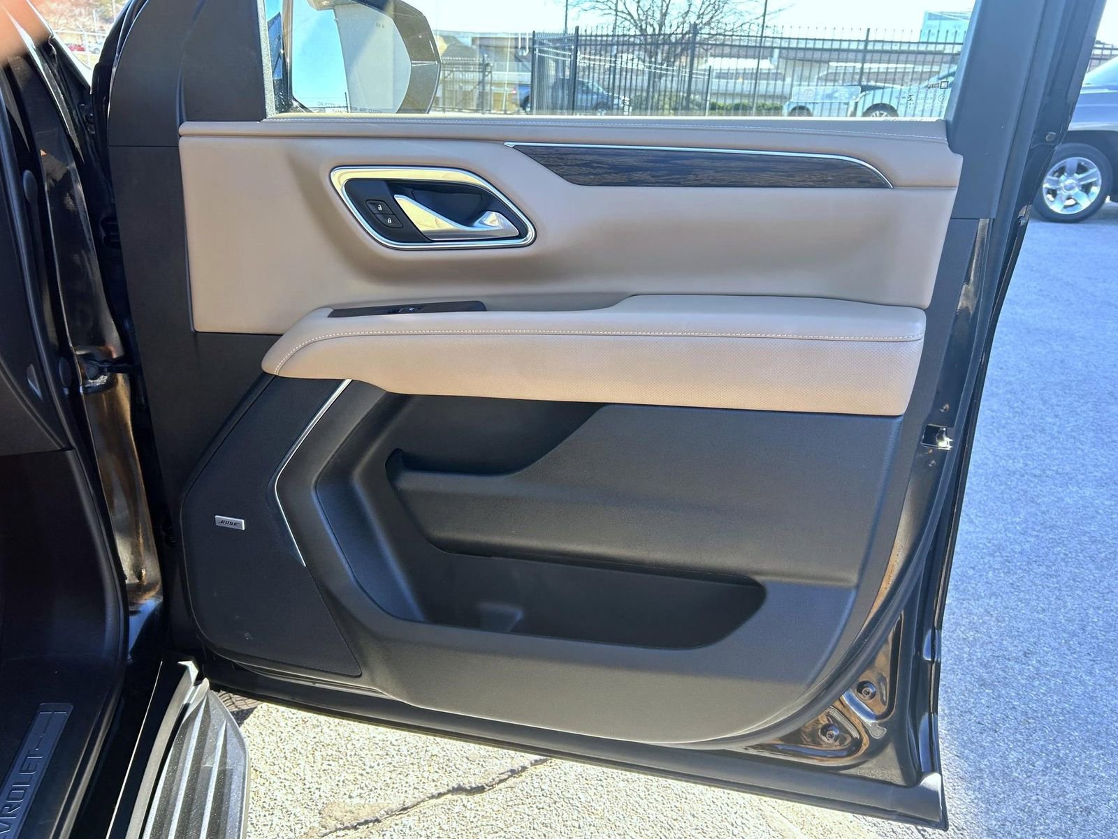 Certified 2023 Chevrolet Suburban Premier image 15