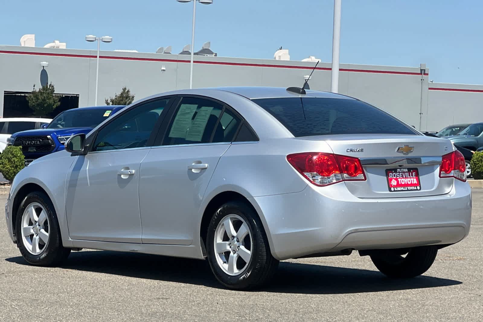 Used 2016 Chevrolet Cruze LT FWD image 7