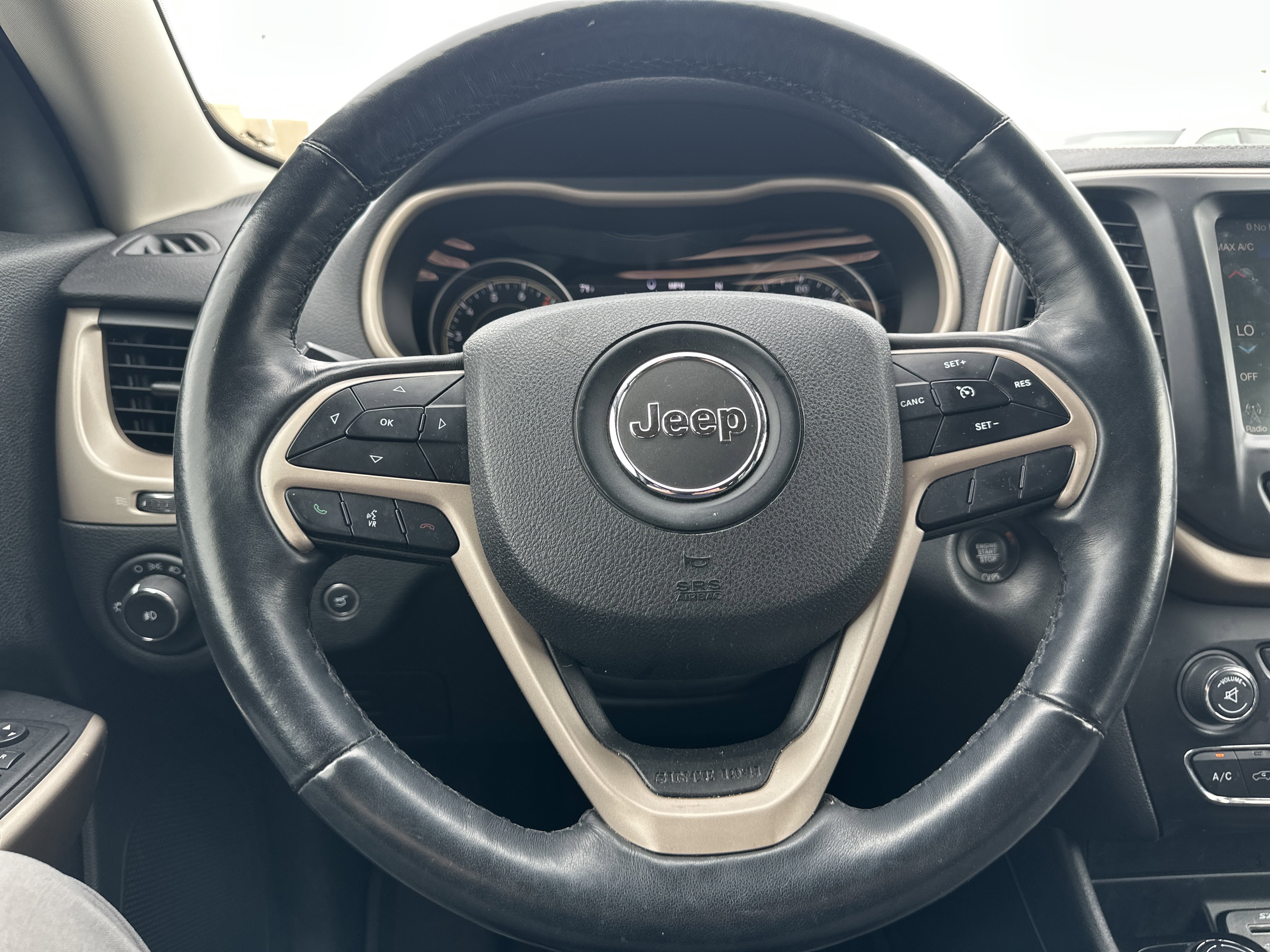 Used 2018 Jeep Cherokee Limited w/ High Altitude Package image 19