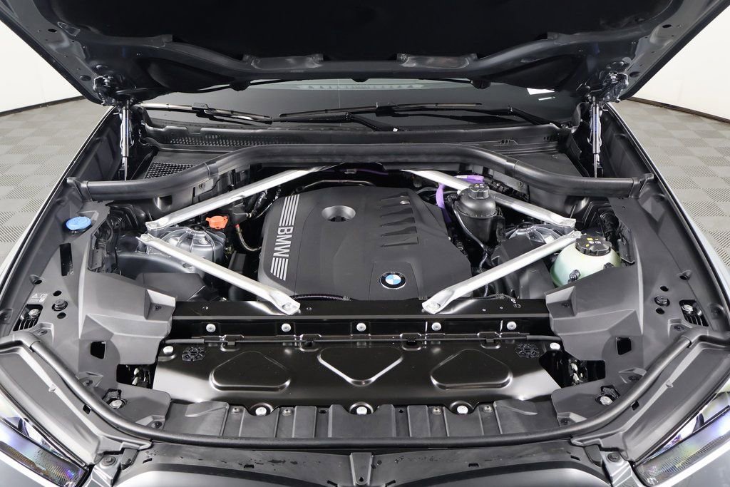 New 2026 BMW X5 xDrive40i w/ Executive Package image 9