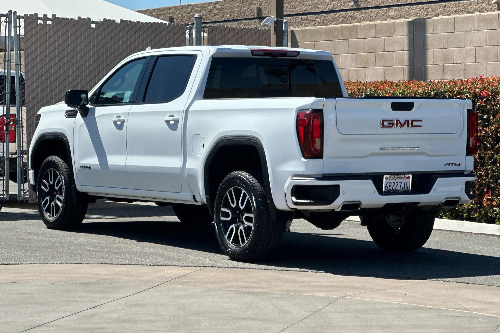 Used 2026 GMC Sierra 1500 AT4 w/ Technology Package AWD/4WD image 6