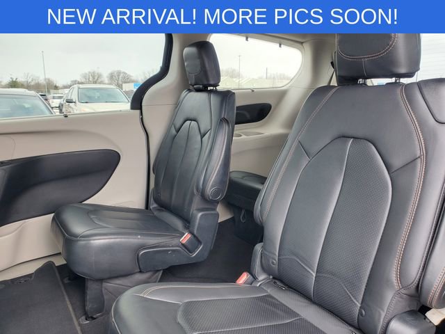 Used 2017 Chrysler Pacifica Touring-L Plus w/ Advanced Safetytec Group image 28