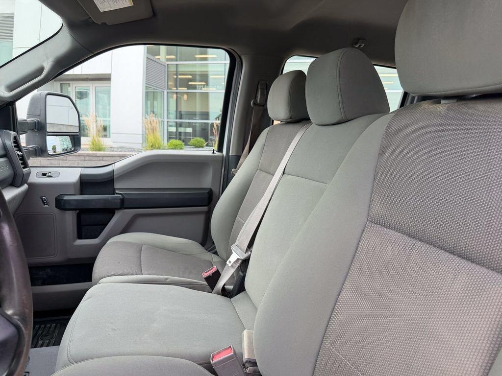 Certified 2019 Ford F550 4x4 Crew Cab Super Duty image 30