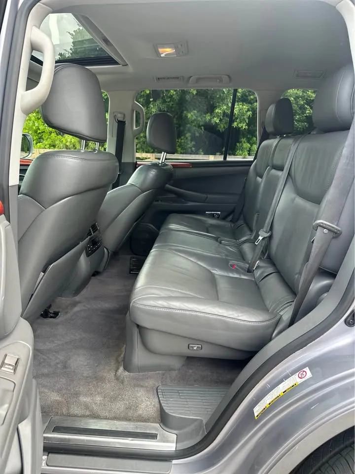 Used 2009 Lexus LX 570 4WD image 14