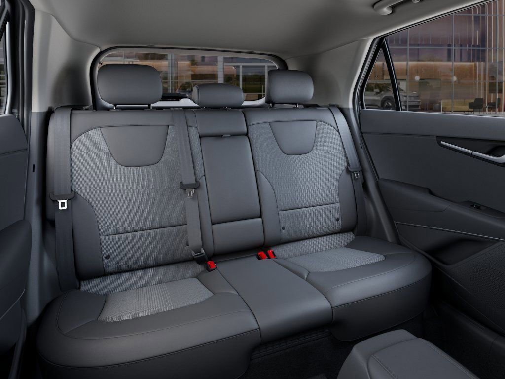 New 2025 Kia Niro EX Touring image 16