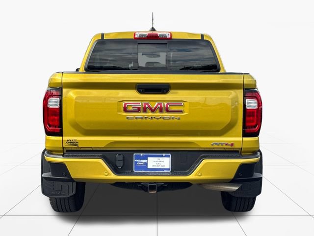 Used 2023 GMC Canyon AT4 w/ AT4 Premium Package AWD/4WD image 4