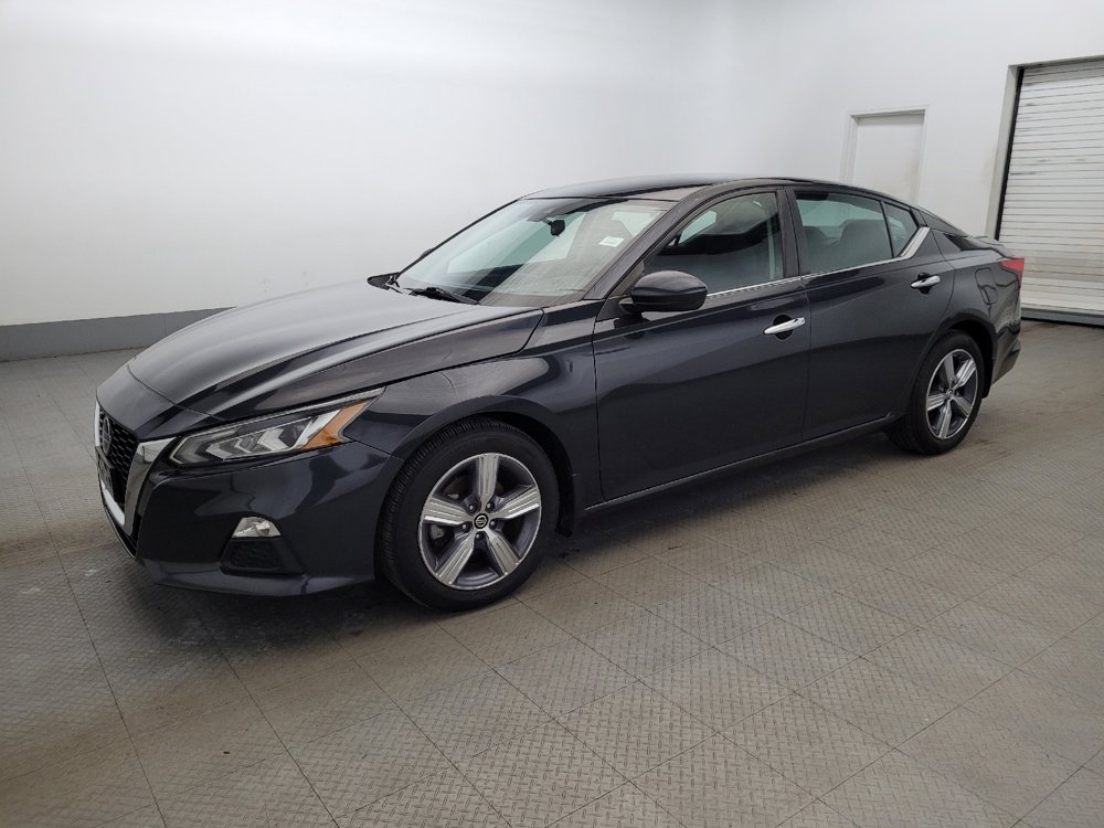 Used 2021 Nissan Altima 2.5 SV image 2