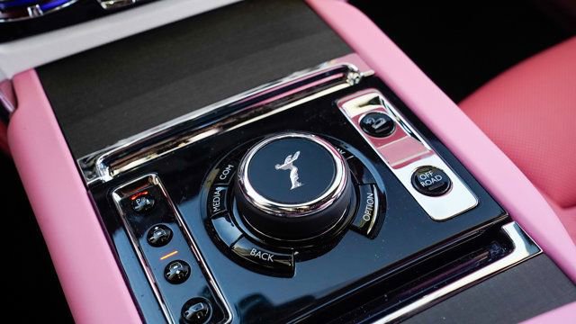 Used 2024 Rolls-Royce Cullinan Sport Utility image 65