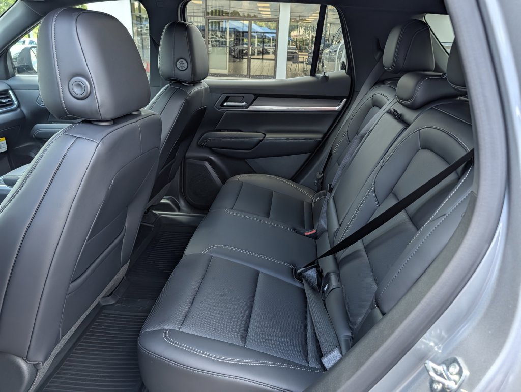 New 2027 GMC Terrain Elevation w/ Elevation Premium Package FWD image 25