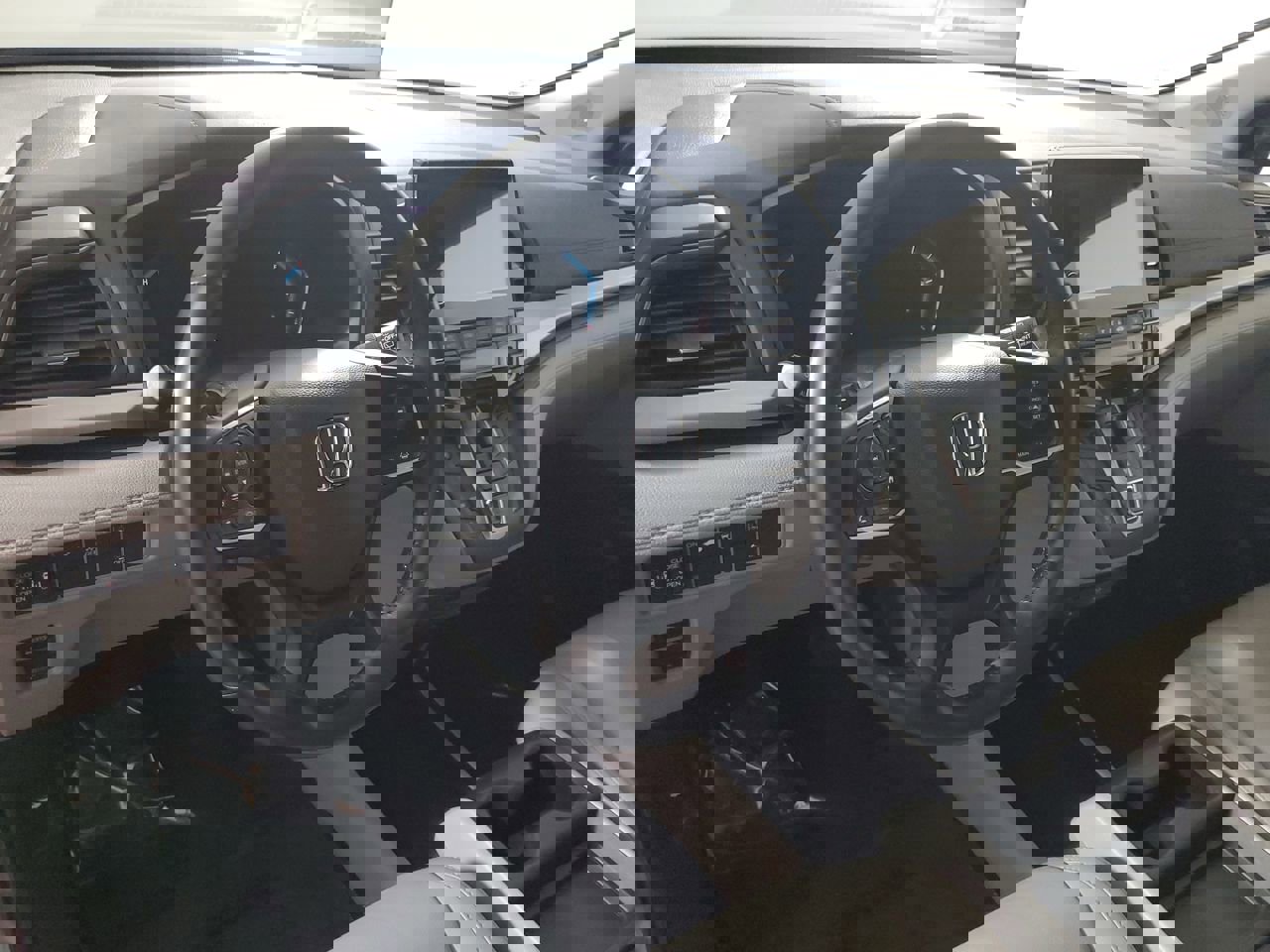 Used 2018 Honda Odyssey EX-L image 24