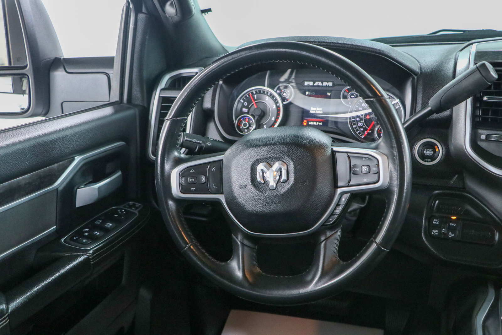 Used 2024 RAM 2500 Big Horn w/ Off Road Package AWD/4WD image 13