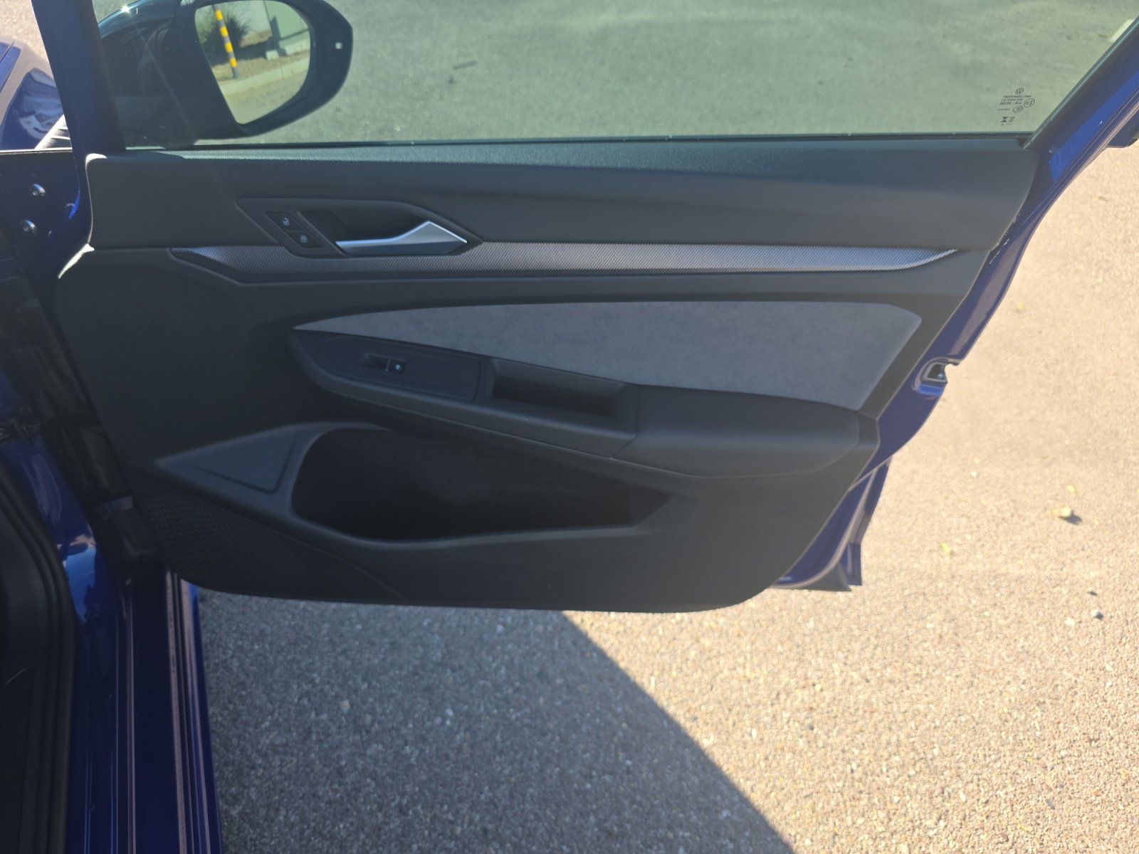 Certified 2025 Volkswagen Golf w/ Euro Style Package image 16