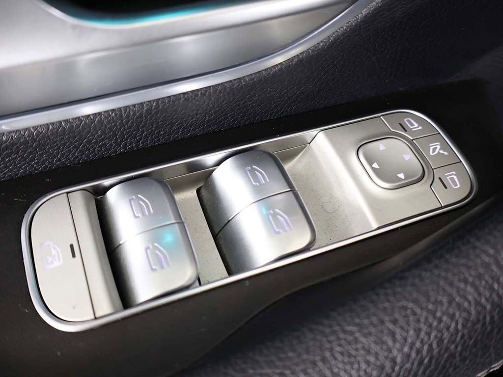 Used 2023 Mercedes-Benz GLS 450 4MATIC w/ AMG Line Exterior image 46