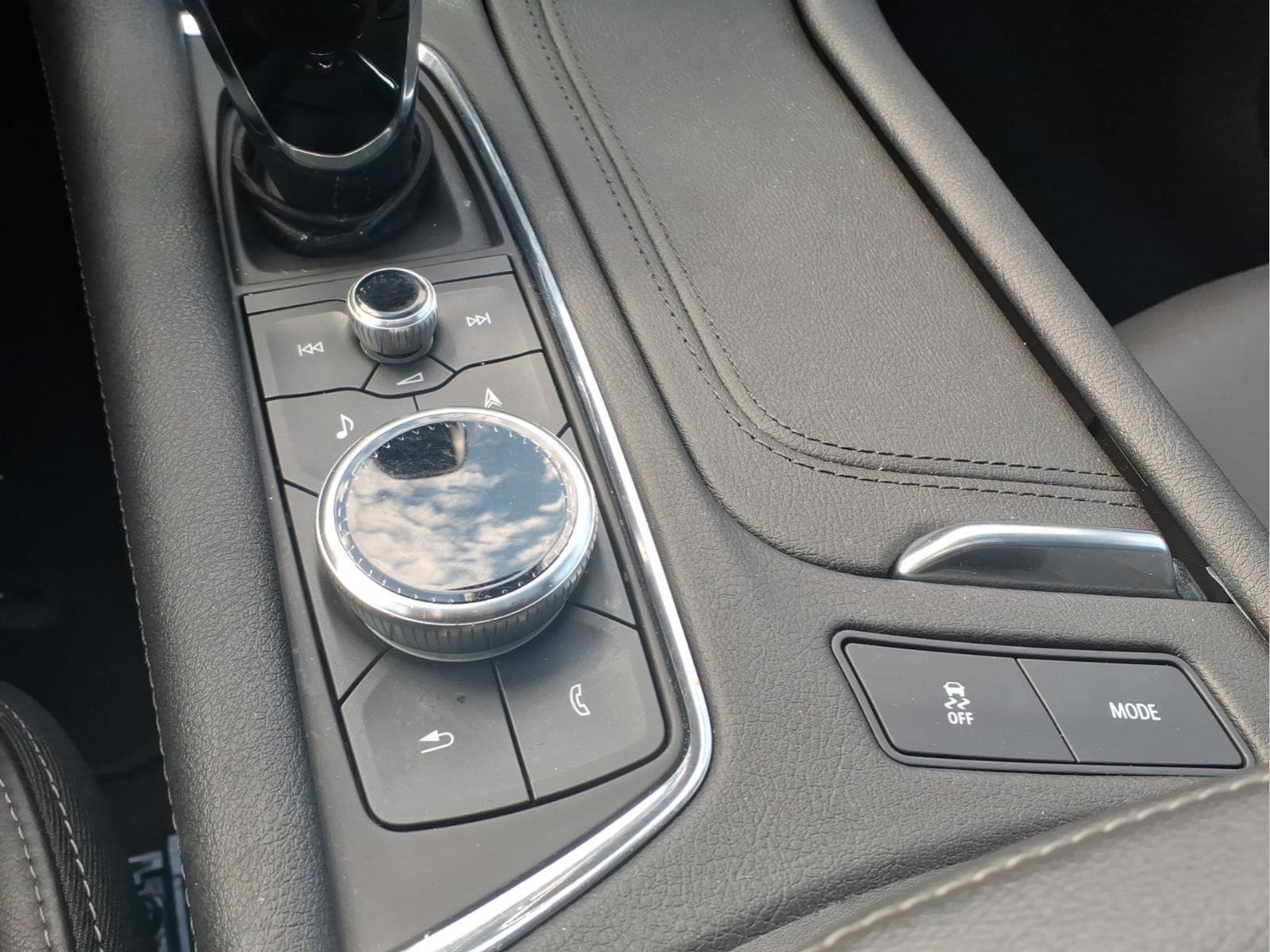 Used 2024 Cadillac XT6 Sport AWD/4WD image 19